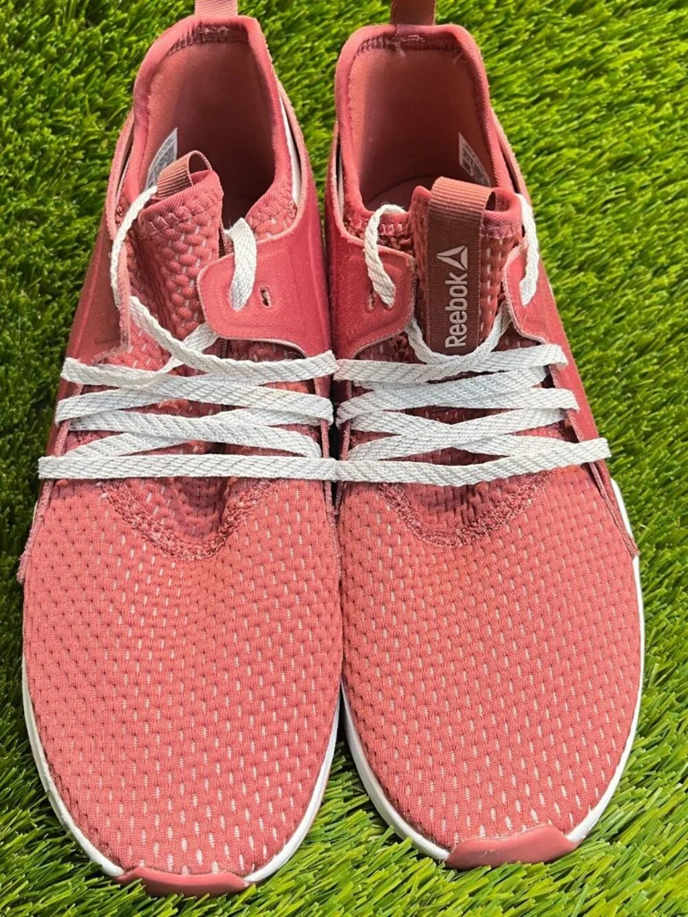 Reebok Guresu‎ 2.0 Girls Size 4.5Y Pink White Running Athletic Shoes Sneakers